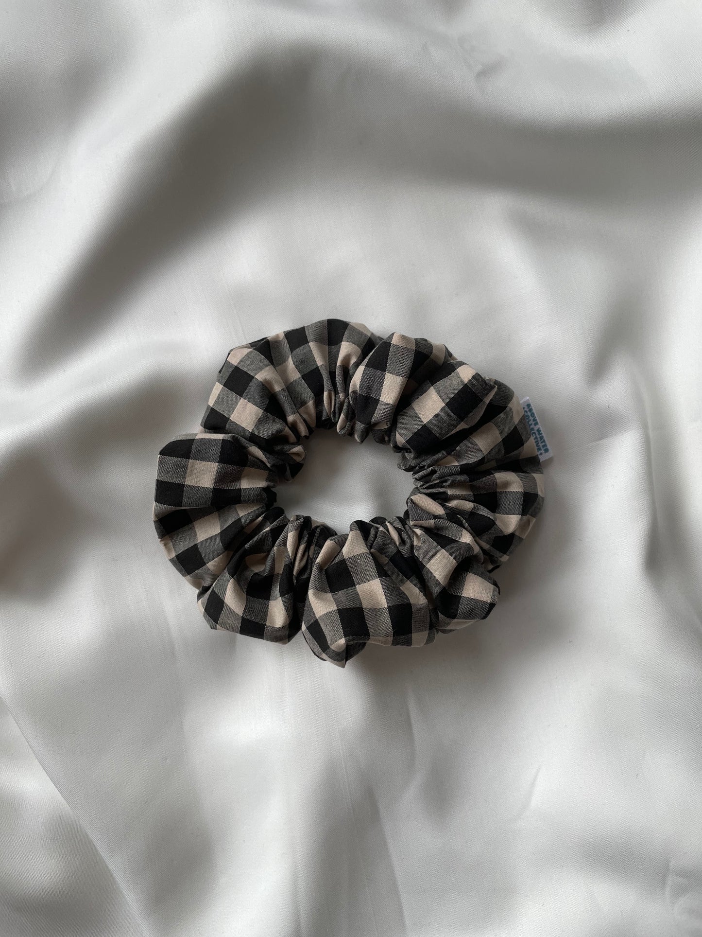 Gingham Scrunchie - Charcoal & Ecru