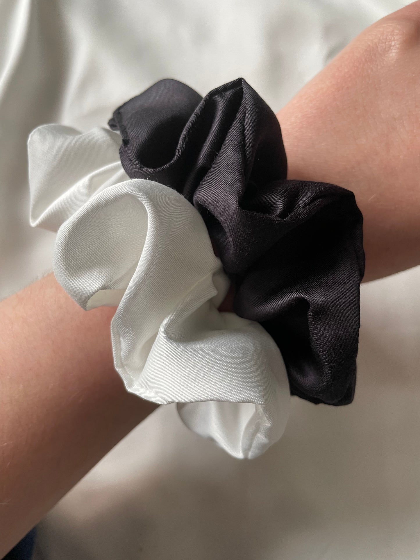 Bamboo Silk Scrunchie